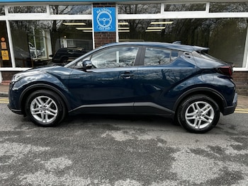 Used Toyota C-HR 2023 for sale - 78229794: Photo