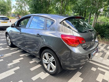 Used Vauxhall Astra 2011 for sale - 78947569: Photo