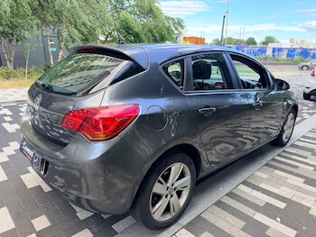 Used Vauxhall Astra 2011 for sale - 78947569: Photo
