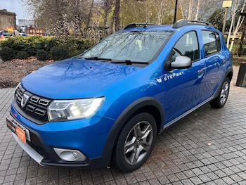 Used Dacia Sandero Stepway 2017 for sale - 78877695: Photo