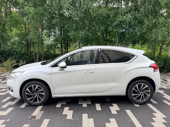 DS Automobiles DS 4 feature image