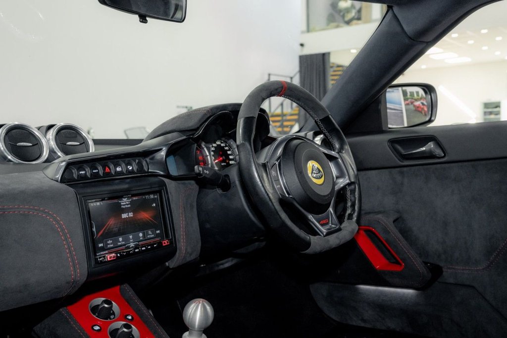 Used Jaguar F-Type 2017 for sale - 77575854: Photo 17