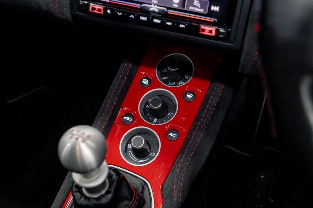 Used Jaguar F-Type 2017 for sale - 77575854: Photo 24