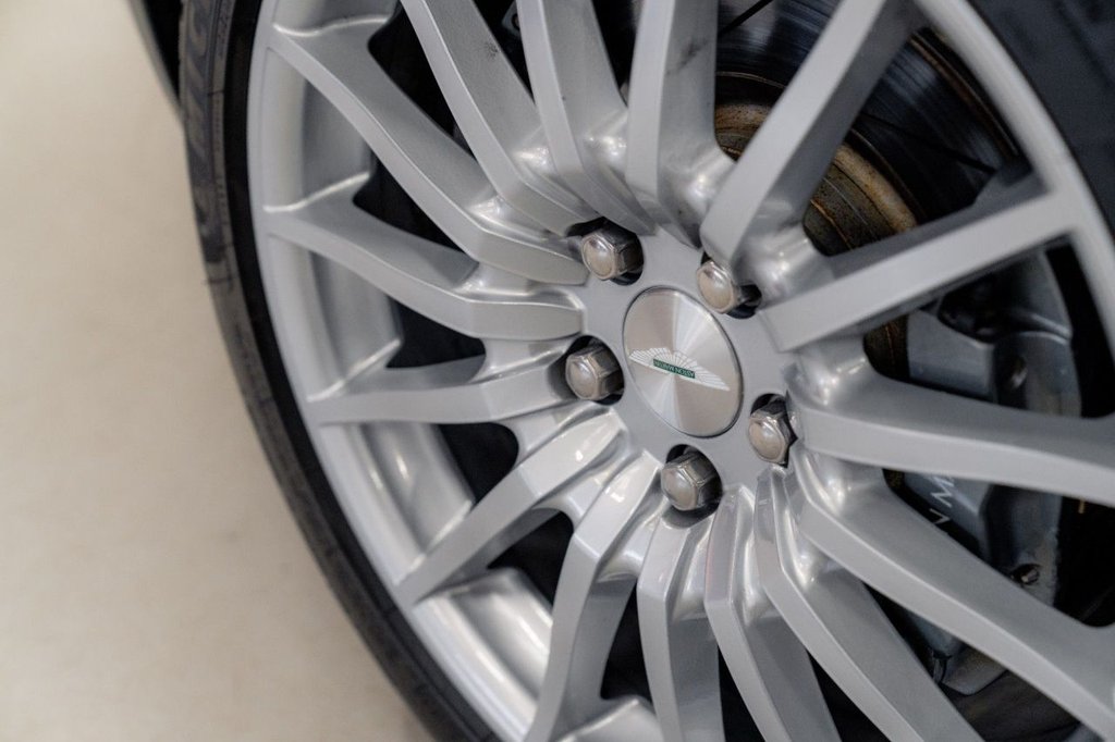 Used Aston Martin DB9 2007 for sale - 76445898: Photo 16