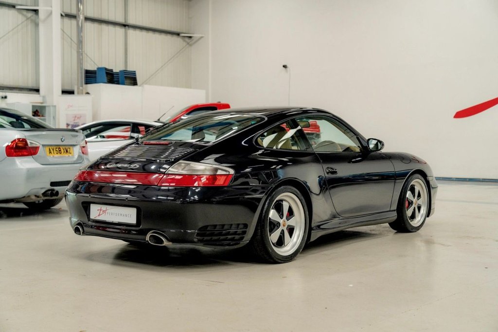 Used Porsche 911 2004 for sale - 76039891: Photo 2