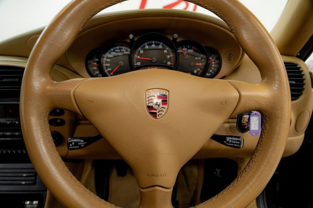 Used Porsche 911 2004 for sale - 76039891: Photo 23