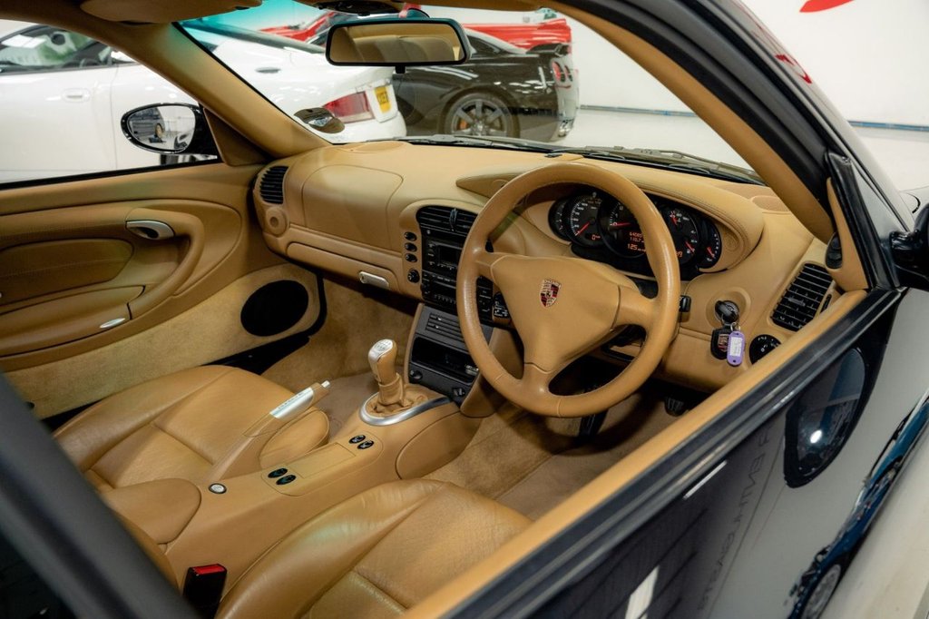 Used Porsche 911 2004 for sale - 76039891: Photo 3