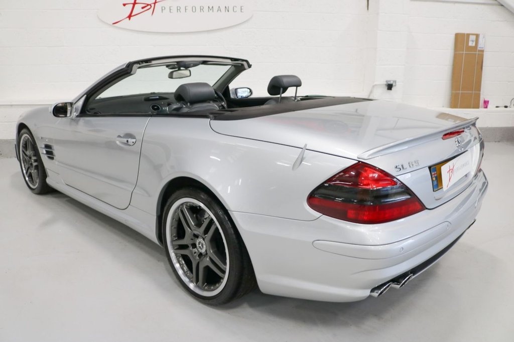 Used Mercedes-Benz SL 2005 for sale - 76934778: Photo 20