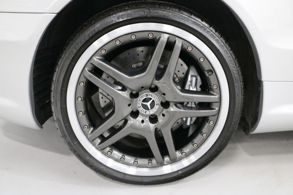 Used Mercedes-Benz SL 2005 for sale - 76934778: Photo 23