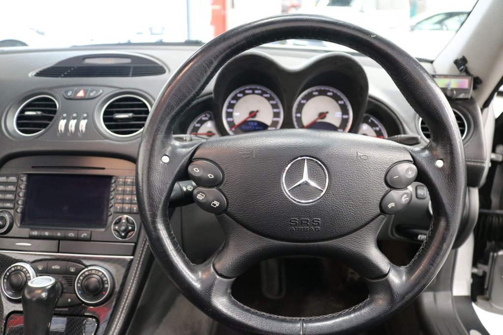 Used Mercedes-Benz SL 2005 for sale - 76934778: Photo 31