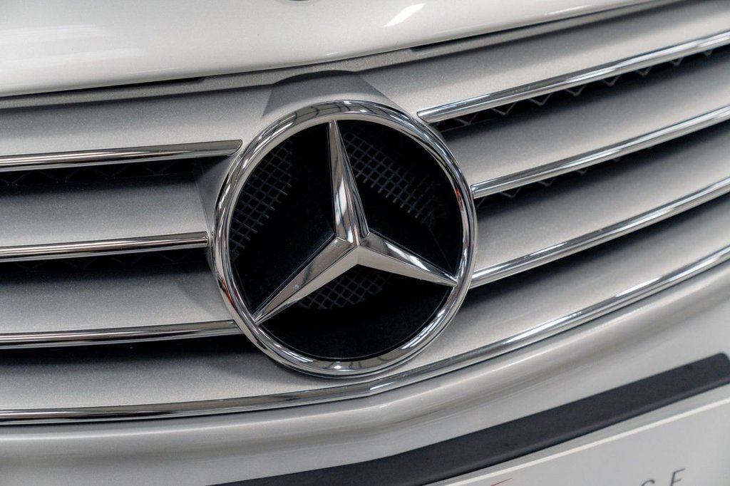 Used Mercedes-Benz SL 2005 for sale - 76934778: Photo 43