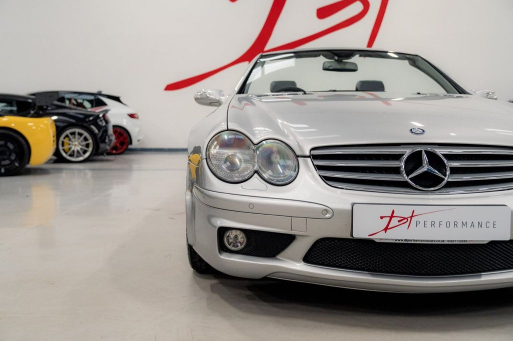 Used Mercedes-Benz SL 2005 for sale - 76934778: Photo 47