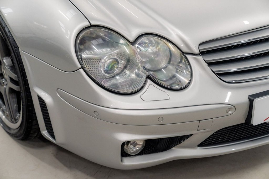 Used Mercedes-Benz SL 2005 for sale - 76934778: Photo 48