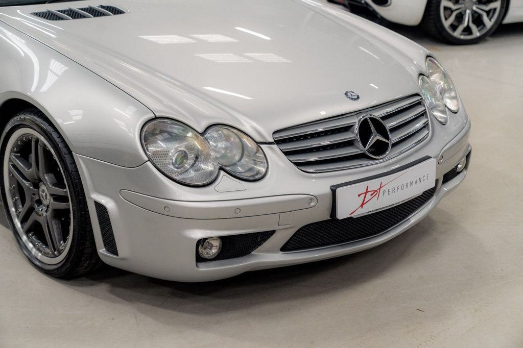 Used Mercedes-Benz SL 2005 for sale - 76934778: Photo 49