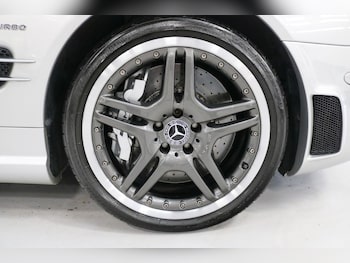 Used Mercedes-Benz SL 2005 for sale - 76934778: Photo