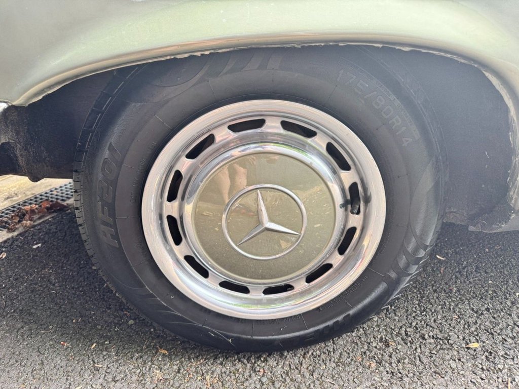 Used Mercedes-Benz SL 1983 for sale - 77575850: Photo 7