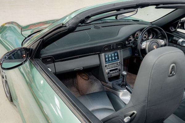 Used Porsche 911 2006 for sale - 76304068: Photo 18