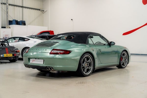 Used Porsche 911 2006 for sale - 76304068: Photo 36