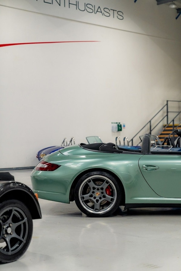 Used Porsche 911 2006 for sale - 76304068: Photo 43