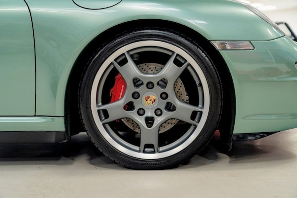 Used Porsche 911 2006 for sale - 76304068: Photo 4