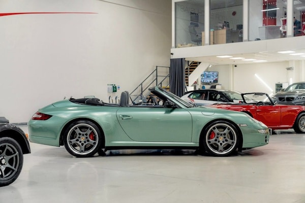 Used Porsche 911 2006 for sale - 76304068: Photo 5