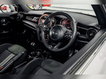 Used MINI Hatch 2017 for sale - 79350569: Photo