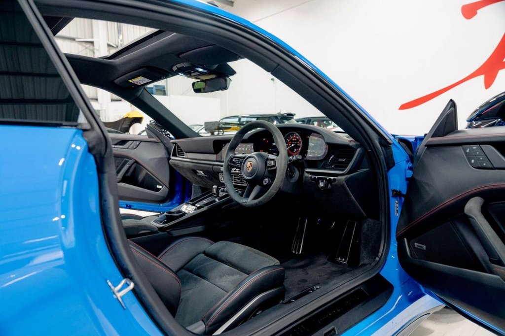 Used Porsche 911 2022 for sale - 76563367: Photo 3