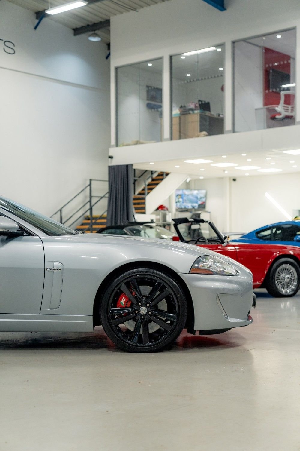 Used Jaguar XKR 2010 for sale - 76111962: Photo 18