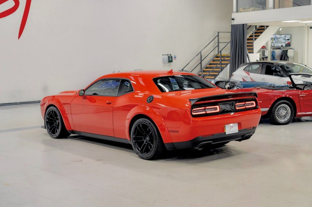 Used Dodge Challenger 2022 for sale - 76229009: Photo 2
