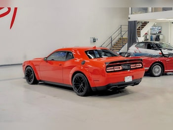 Used Dodge Challenger 2022 for sale - 76229009: Photo 2