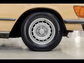 Used Mercedes-Benz 380 1985 for sale - 74765537: Photo