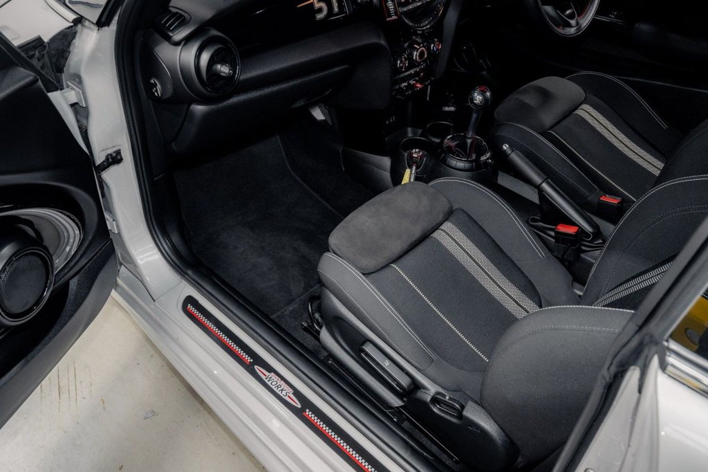 Used MINI Hatch 2017 for sale - 76406786: Photo 27