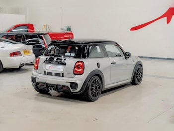 Used MINI Hatch 2017 for sale - 76406786: Photo