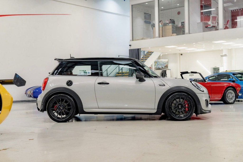 Used MINI Hatch 2017 for sale - 76406786: Photo 5