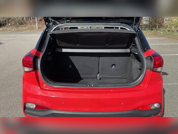 Used Hyundai i20 2019 for sale - 78420723: Photo