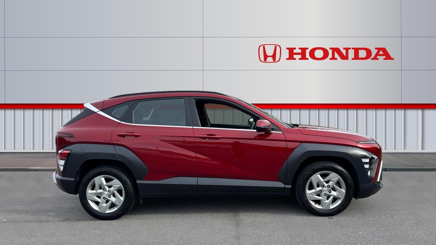 Used Hyundai KONA 2023 for sale - 76614665: Photo 5