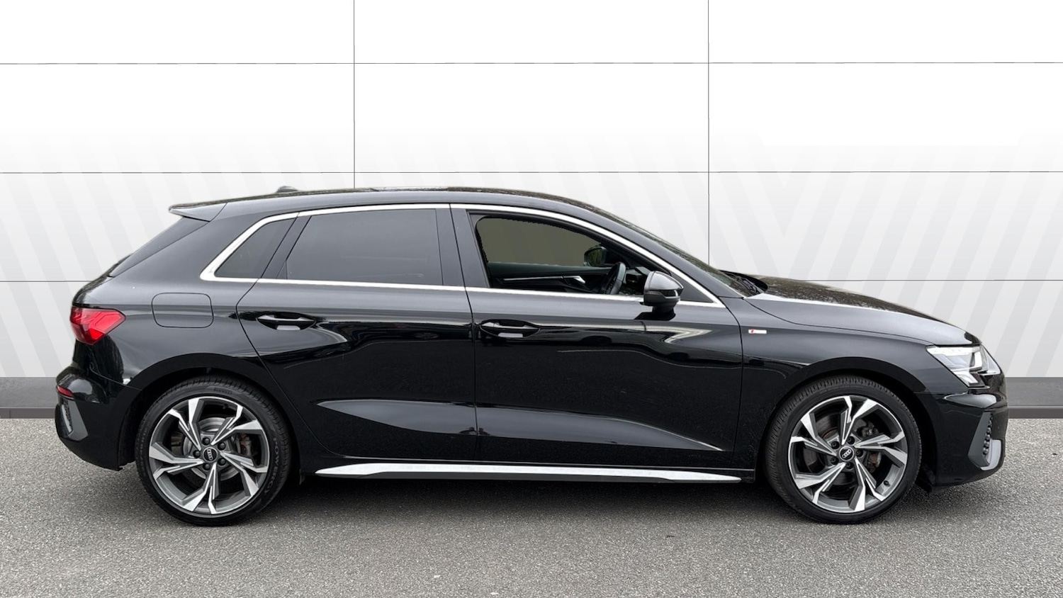 Used Audi A3 2021 for sale - 77902872: Photo 5