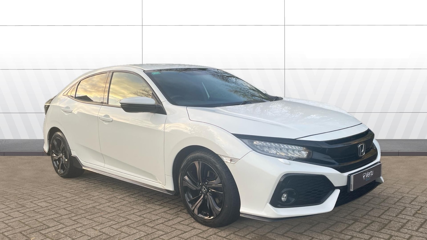 Used Honda Civic 2019 for sale - 76764104: Photo 1