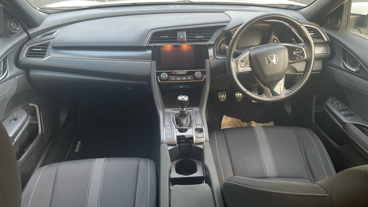 Used Honda Civic 2019 for sale - 76764104: Photo 10