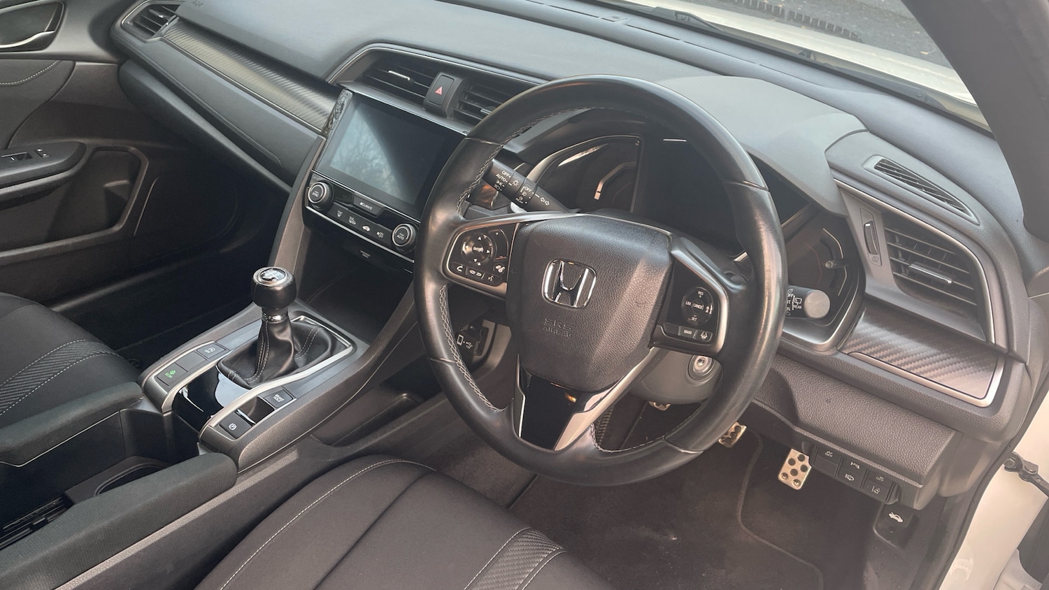 Used Honda Civic 2019 for sale - 76764104: Photo 11