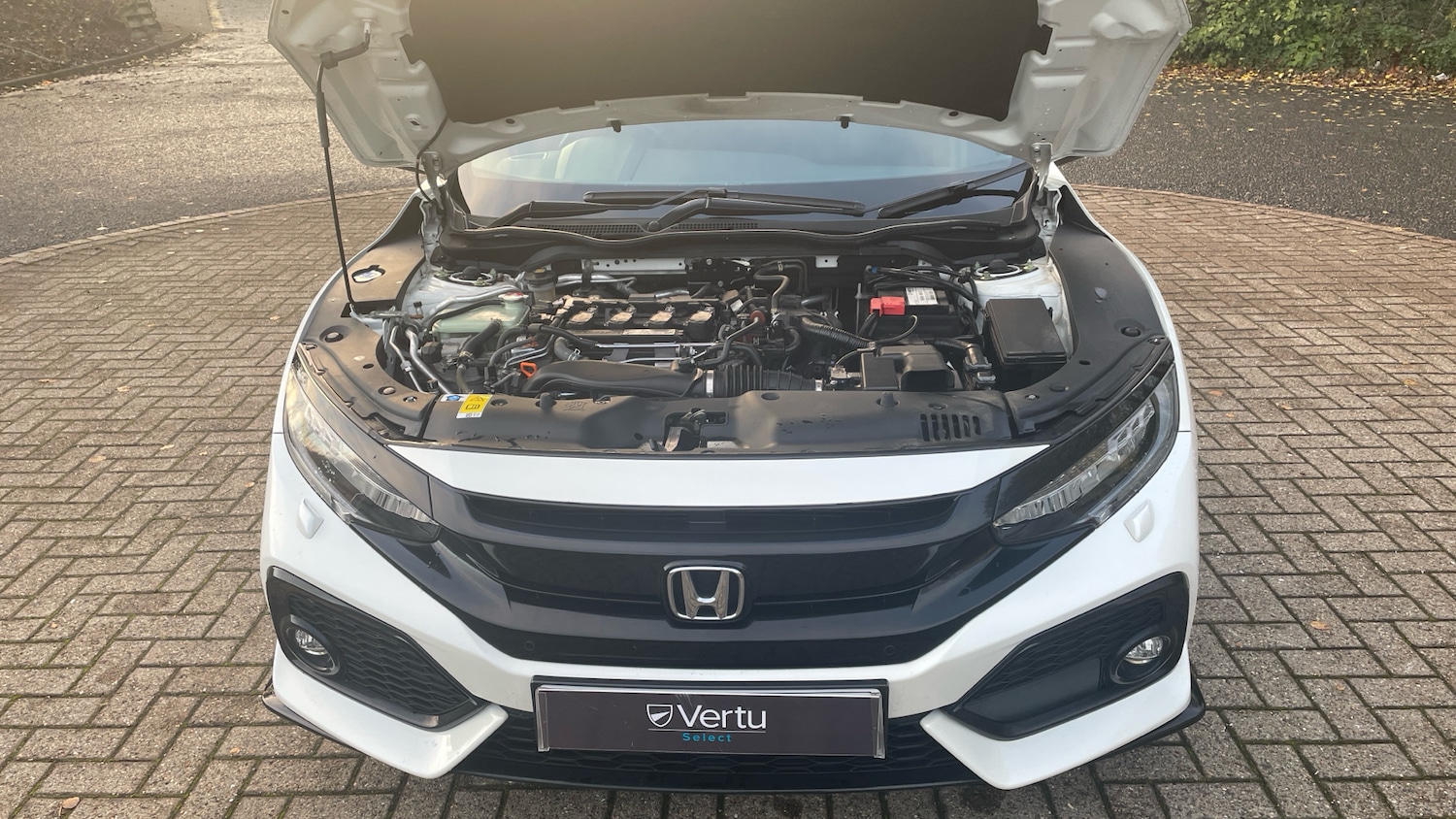 Used Honda Civic 2019 for sale - 76764104: Photo 8