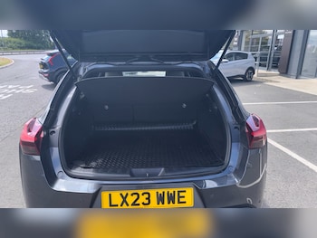 Used Lexus UX 2023 for sale - 79282945: Photo