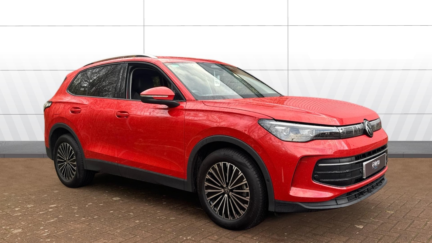 Used Volkswagen Tiguan 2024 for sale - 76862215: Photo 1