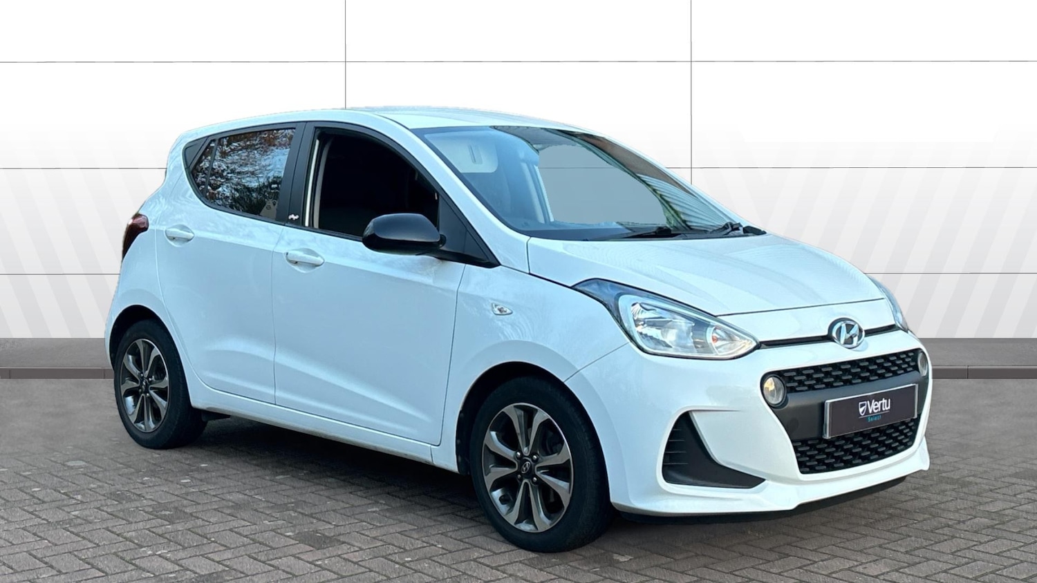 Used Hyundai i10 2020 for sale - 76831463: Photo 1