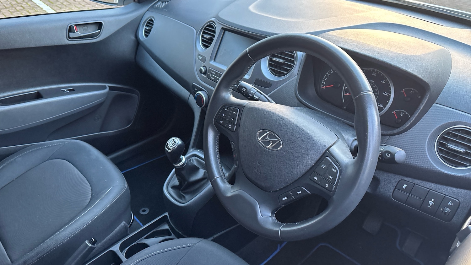 Used Hyundai i10 2020 for sale - 76831463: Photo 11