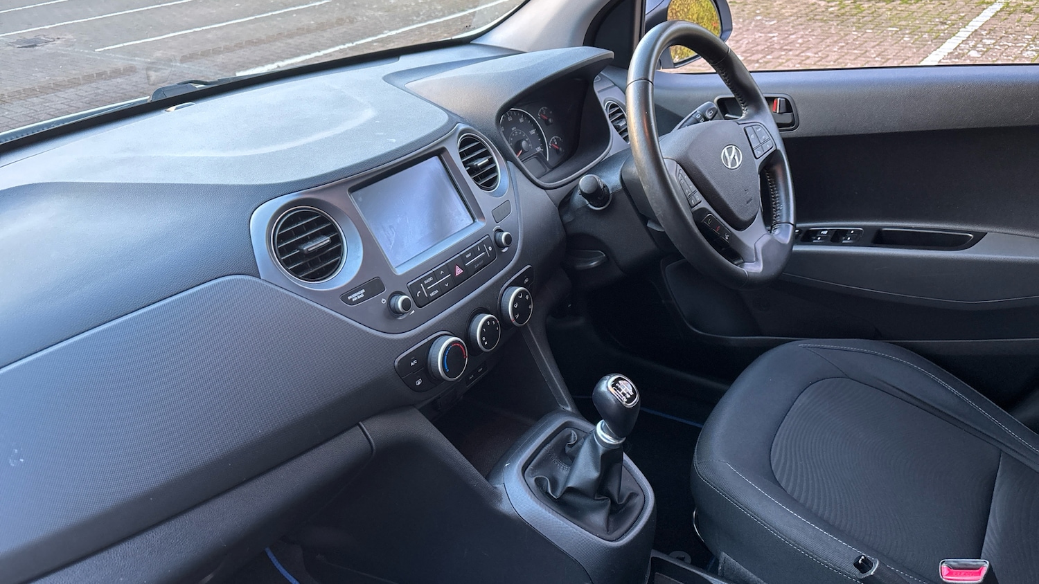 Used Hyundai i10 2020 for sale - 76831463: Photo 9