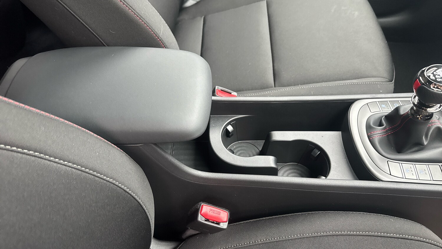 Used Hyundai KONA 2025 for sale - 76504369: Photo 41