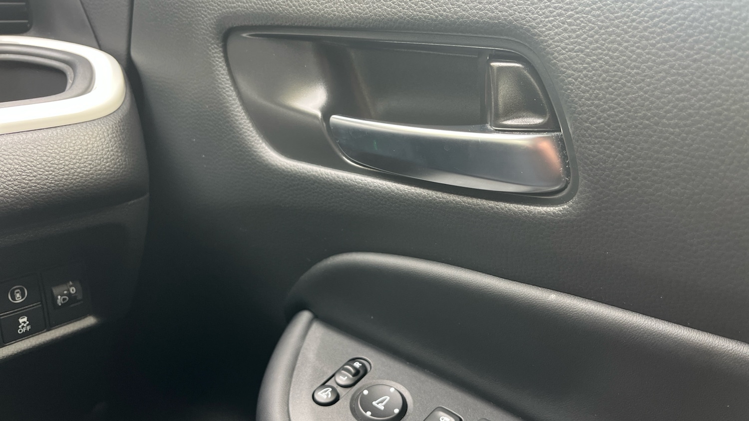 Used Honda Jazz 2022 for sale - 76156549: Photo 30