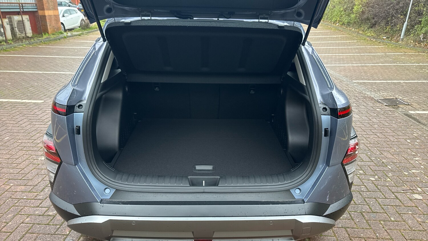 Used Hyundai KONA 2025 for sale - 76504367: Photo 4