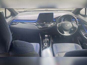 Used Toyota C-HR 2017 for sale - 76067479: Photo